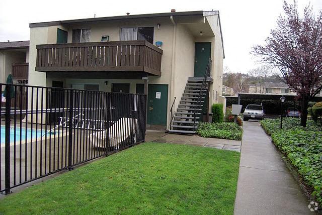 G & G Apartments
